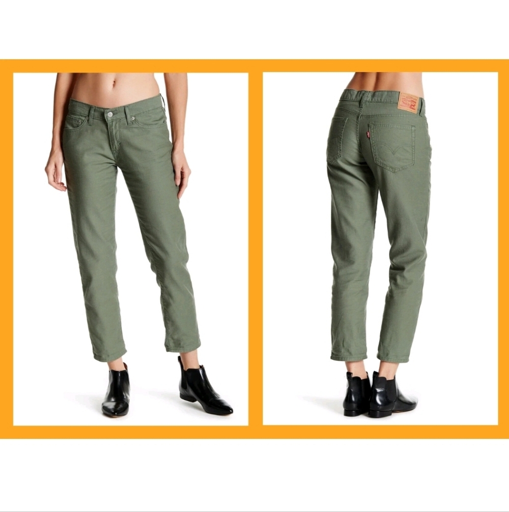 Levi's Army Green Boyfriend Capri Pants Size 33